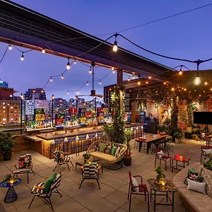 Hotel Moxy Nyc East Village, New York